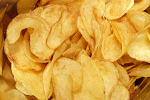 chipsy ziemniaczane grube